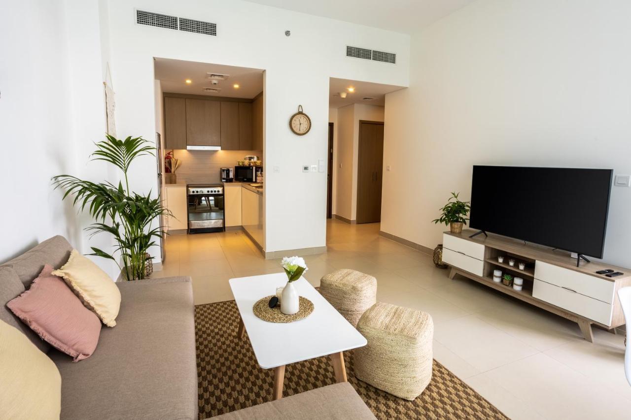 Waves Holiday Home - Waterfront Apartment With Breathtaking Sea Views دبي المظهر الخارجي الصورة